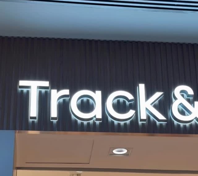 Loja Track&Field executada pela OTB Engenharia